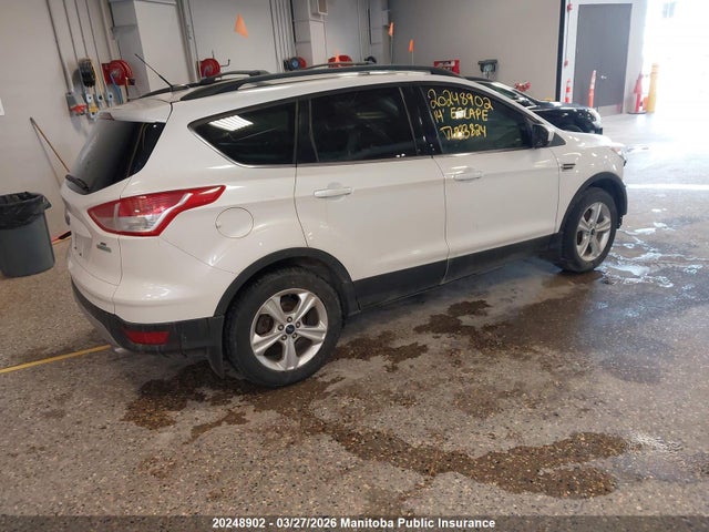 20248902 :رقم المزاد ، 1FMCU0GXXEUD33824 vin ، 2014 Ford Escape Se مزاد بيع