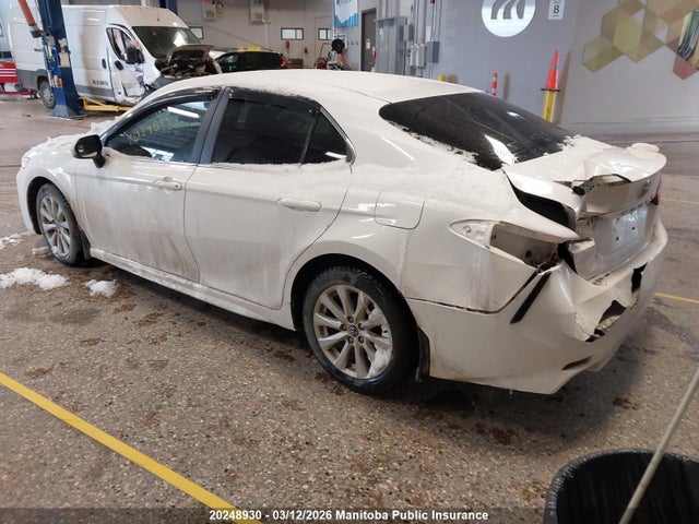 4T1B11HK1JU655503 Toyota CAMRY SE