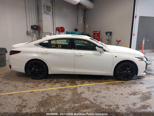 Lexus ES 300H 2024 58AB21B18RU014818 Image 12