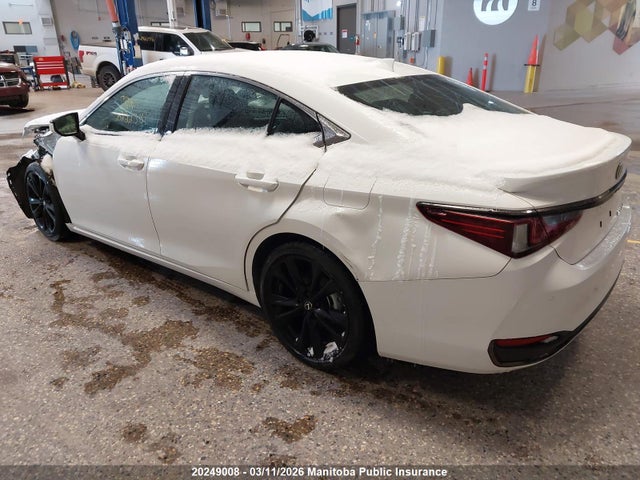 Lexus ES 300H 2024 58AB21B18RU014818 Image 3