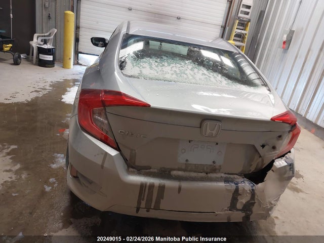 20249015 :رقم المزاد ، 2HGFC2F56JH000034 vin ، 2018 Honda Civic Lx مزاد بيع