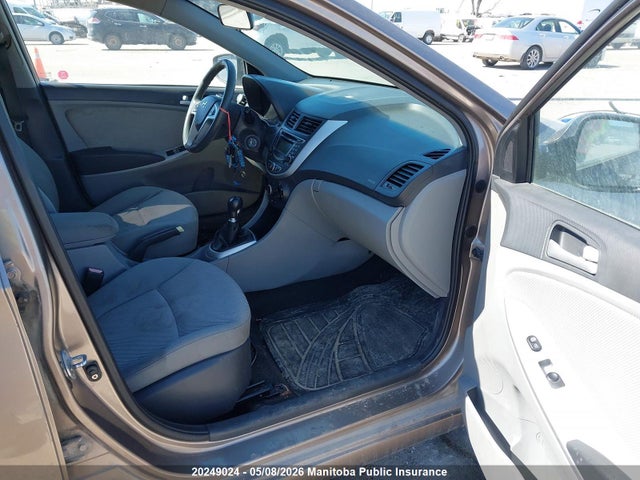 2012 Hyundai Accent Gls მანქანა იყიდება აუქციონზე, vin: KMHCT4AE9CU182358, აუქციონის ნომერი: 20249024
