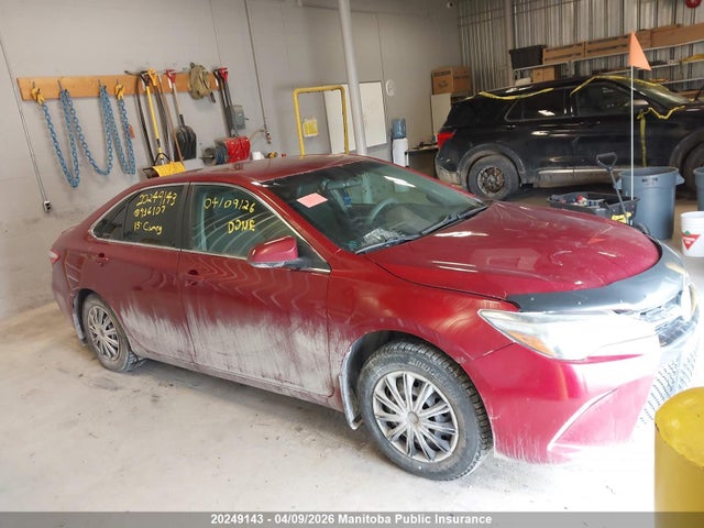 4T1BF1FK2FU936107 Toyota CAMRY SE