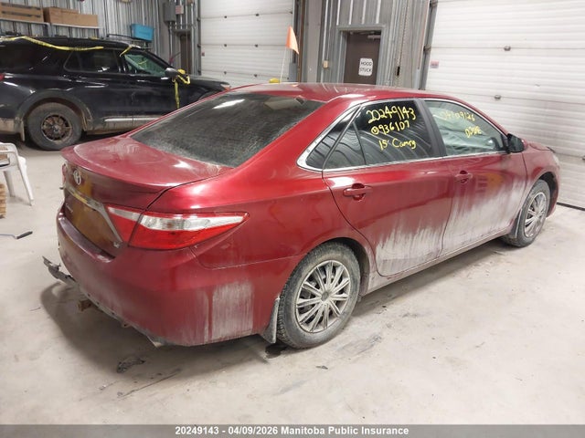 4T1BF1FK2FU936107 Toyota CAMRY SE