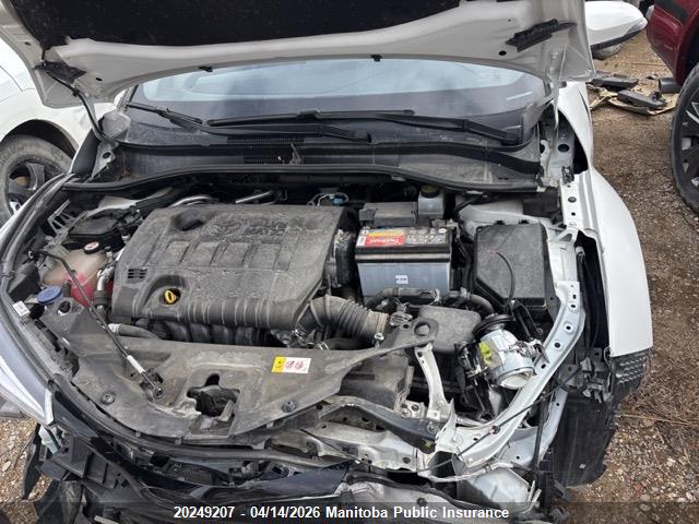 NMTKHMBX5JR030739 Toyota C-HR XLE