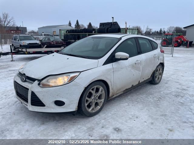 1FADP3K2XEL226149 Ford FOCUS SE