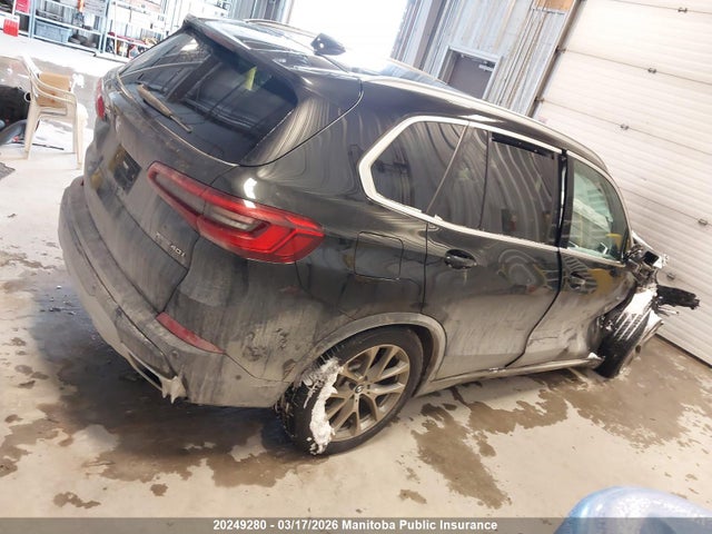 5UXCR6C55KLL60765 BMW X5 40i