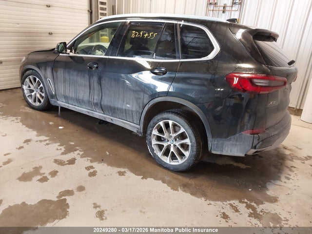 5UXCR6C55KLL60765 BMW X5 40i