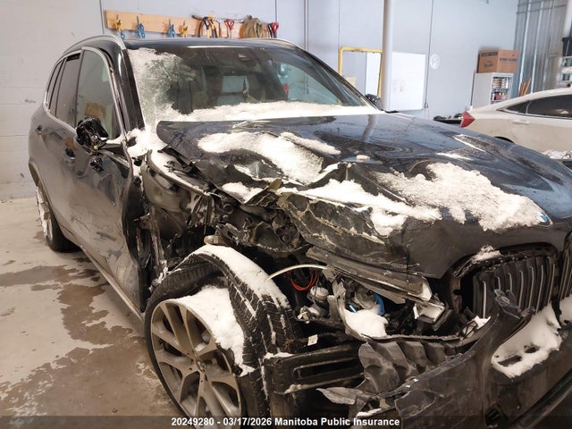 5UXCR6C55KLL60765 BMW X5 40i