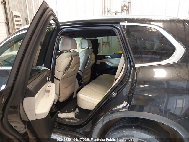5UXCR6C55KLL60765 BMW X5 40i