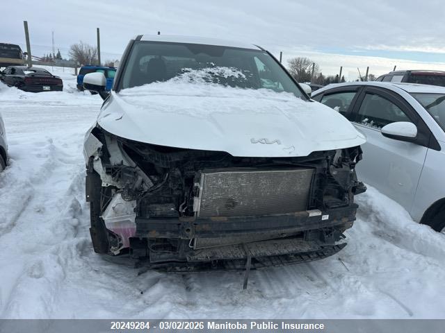 KIA Carnival Lx 2022 KNDNB5H36N6110082 Image 6