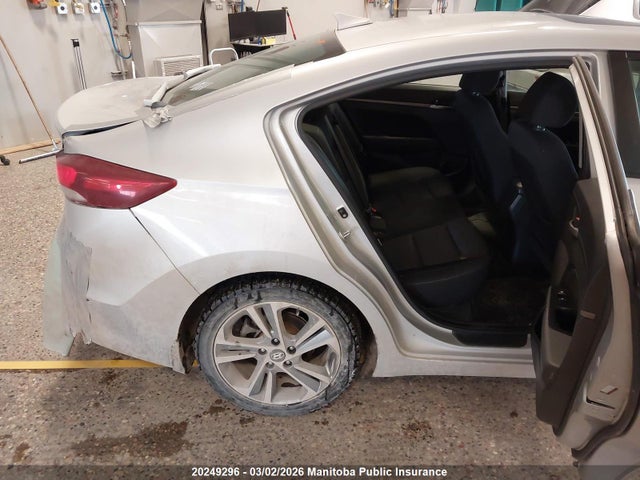 KMHD84LF2HU189252 Hyundai Elantra Gls