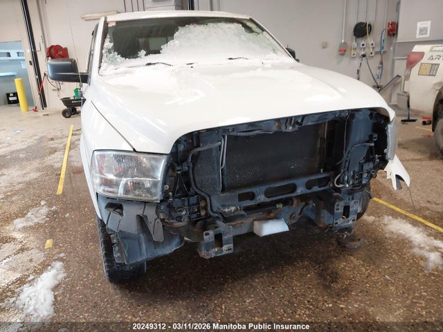 1C6RR7TTXJS249303 Dodge Ram 1500 Slt Crew Cab