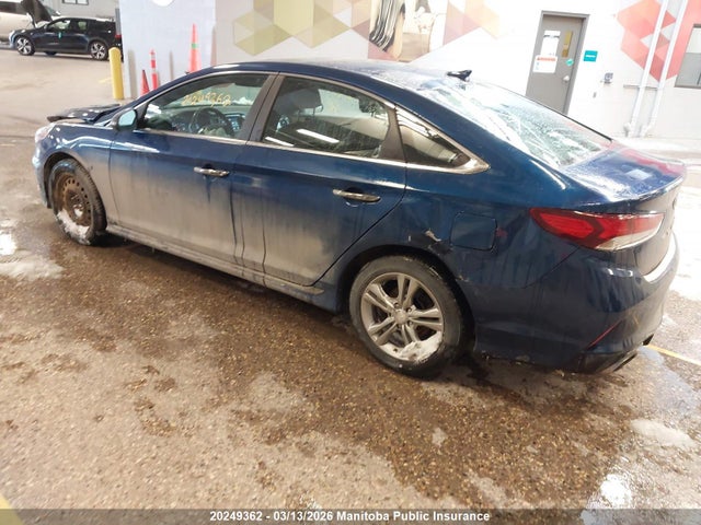 5NPE34AFXKH756867 Hyundai Sonata Essential