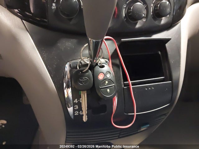 20249392 :رقم المزاد ، 5TDZA23C04S177611 vin ، 2004 Toyota Sienna Le V6 مزاد بيع