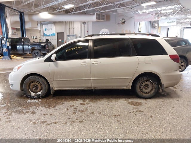 20249392 :رقم المزاد ، 5TDZA23C04S177611 vin ، 2004 Toyota Sienna Le V6 مزاد بيع