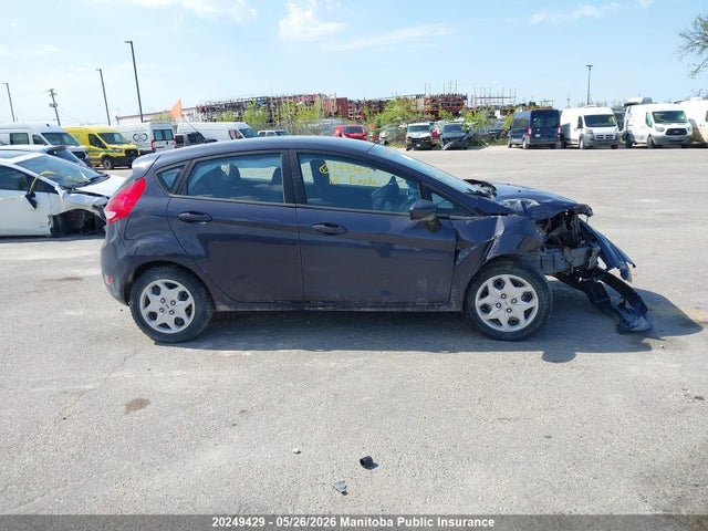 2013 Ford Fiesta Se მანქანა იყიდება აუქციონზე, vin: 3FADP4EJXDM148347, აუქციონის ნომერი: 20249429