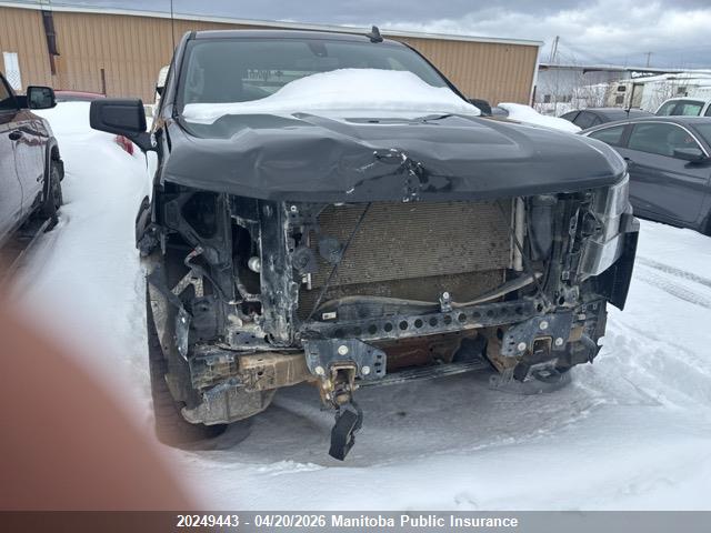1GCPYBEH3KZ385201 Chevrolet Silverado 1500 Custom Crew Cab