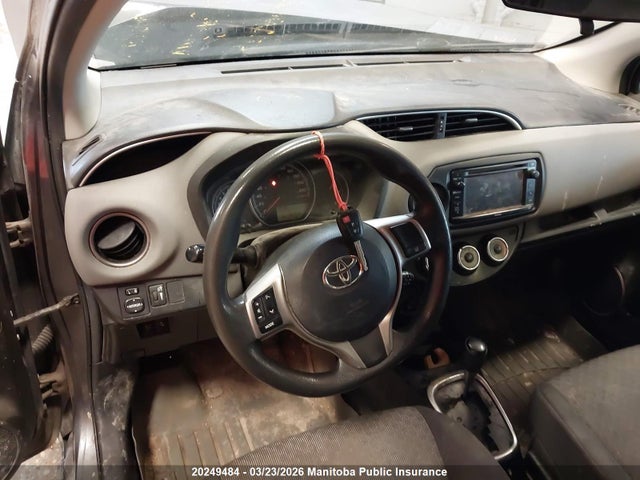 VNKKTUD38HA083699 Toyota YARIS LE