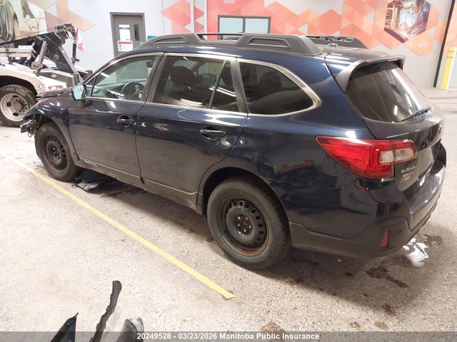 4S4BSDGC5J3368504 Subaru Outback 2.5i