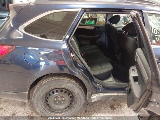 4S4BSDGC5J3368504 Subaru Outback 2.5i