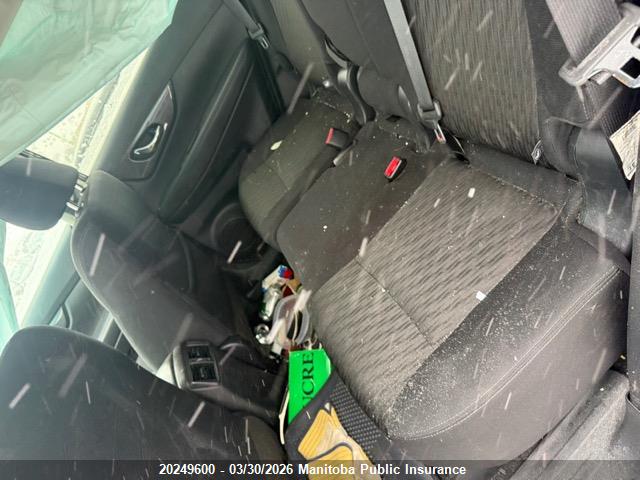 5N1AT2MV0LC813298 Nissan Rogue S Special Edition