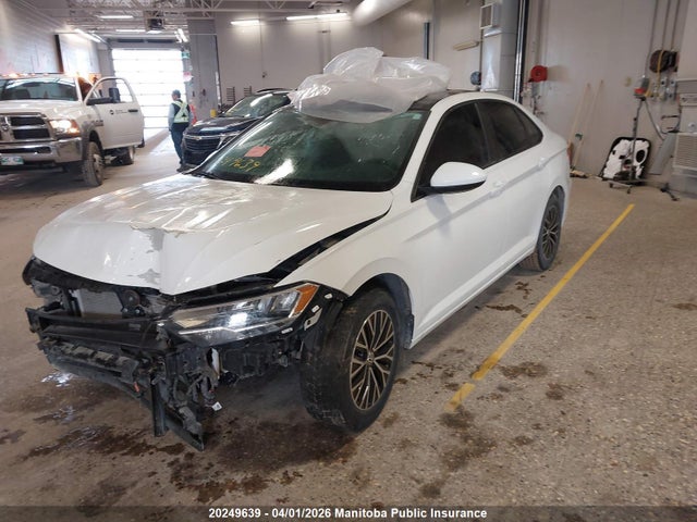 20249639 :رقم المزاد ، 3VWE57BU3MM032098 vin ، 2021 Volkswagen Jetta Highline 1.4 Tsi مزاد بيع