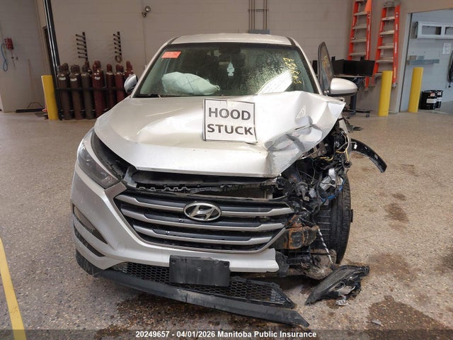 20249657 :رقم المزاد ، KM8J2CA49JU678043 vin ، 2018 Hyundai Tucson مزاد بيع