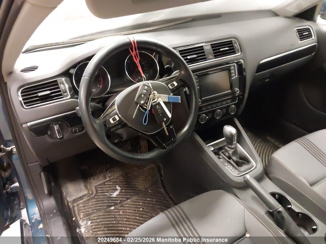 3VWDB7AJ7HM212671 Volkswagen Jetta 1.4 Tsi