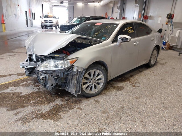 20249698 :رقم المزاد ، JTHBW1GG0D2011721 vin ، 2013 Lexus Es 300h مزاد بيع