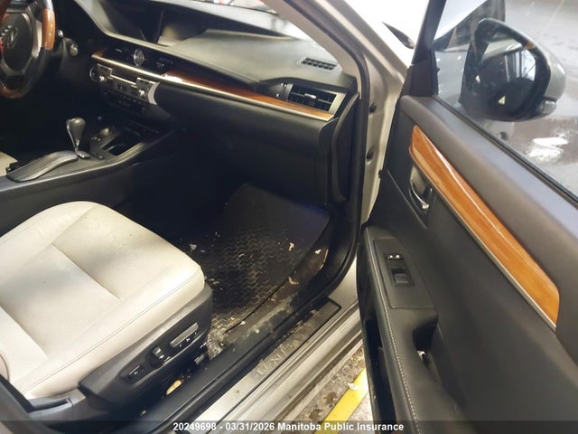 20249698 :رقم المزاد ، JTHBW1GG0D2011721 vin ، 2013 Lexus Es 300h مزاد بيع