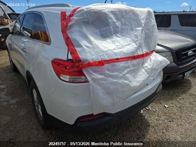 5XYPGDA57GG110849 KIA Sorento Lx V6