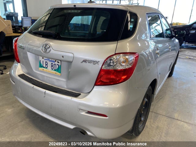 20249823 :رقم المزاد ، 2T1KU4EEXBC718463 vin ، 2011 Toyota Matrix مزاد بيع