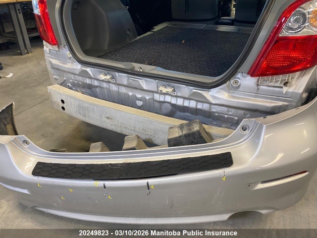 20249823 :رقم المزاد ، 2T1KU4EEXBC718463 vin ، 2011 Toyota Matrix مزاد بيع