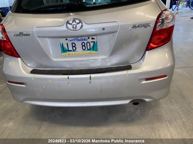 20249823 :رقم المزاد ، 2T1KU4EEXBC718463 vin ، 2011 Toyota Matrix مزاد بيع