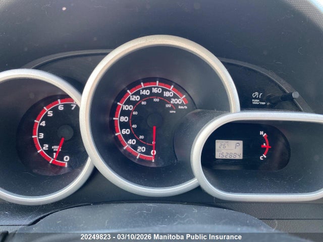 20249823 :رقم المزاد ، 2T1KU4EEXBC718463 vin ، 2011 Toyota Matrix مزاد بيع