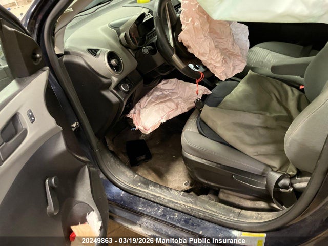 1G1JA5SH1F4120384 Chevrolet SONIC LS