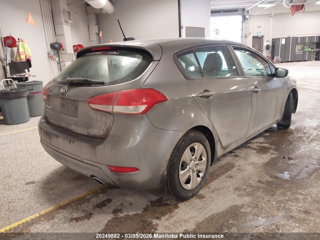 KIA FORTE LX 2017 KNAFK5A82H5728775 Image 4