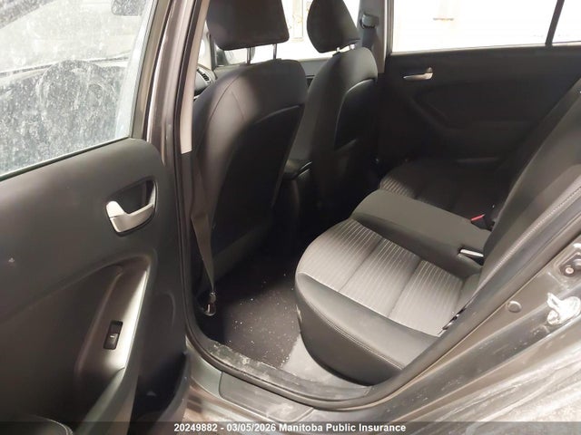 KIA FORTE LX 2017 KNAFK5A82H5728775 Image 8