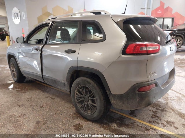 1C4PJMAB8HW625130 Jeep Cherokee Sport