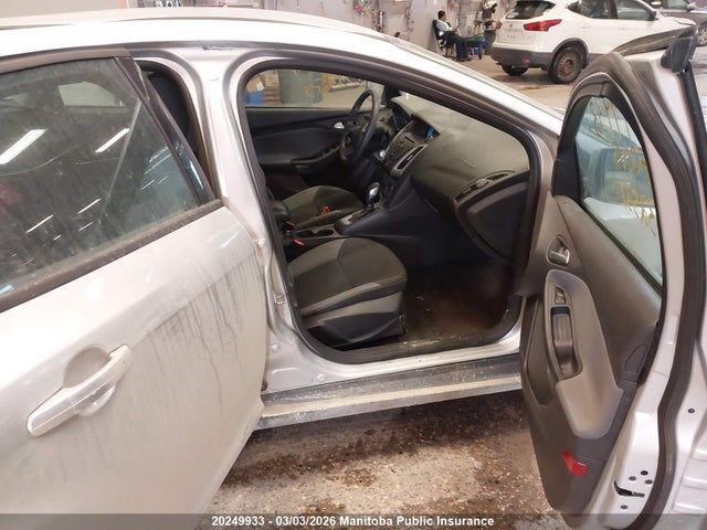 1FADP3K21EL332537 Ford FOCUS SE