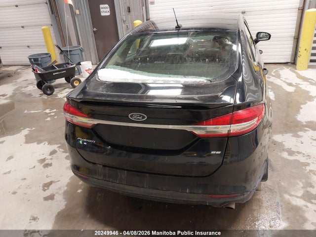 3FA6P0H73JR275280 Ford FUSION SE
