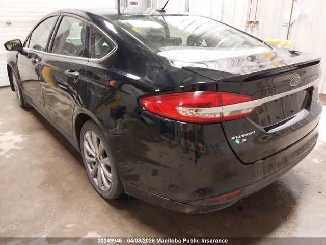 3FA6P0H73JR275280 Ford FUSION SE