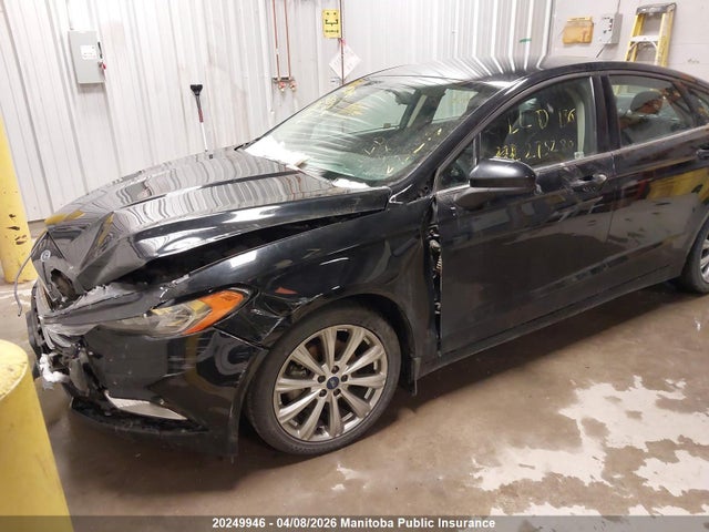 3FA6P0H73JR275280 Ford FUSION SE