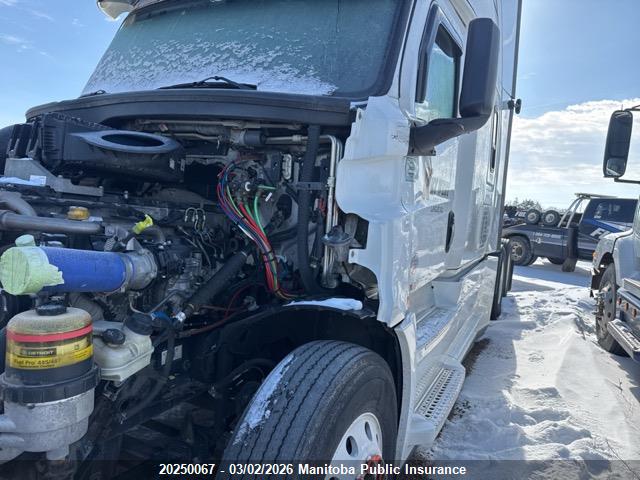 3AKJHHDV2KSKS2068 Freightliner Cascadia 126