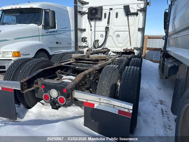 3AKJHHDV2KSKS2068 Freightliner Cascadia 126