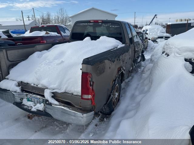20250070 :رقم المزاد ، 2FTRX18W22CA29822 vin ، 2002 Ford F150 Supercab مزاد بيع