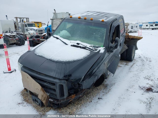 20250074 :رقم المزاد ، 1FTWW33P35EB37799 vin ، 2005 Ford F350 Sd Lariat Crew Cab مزاد بيع