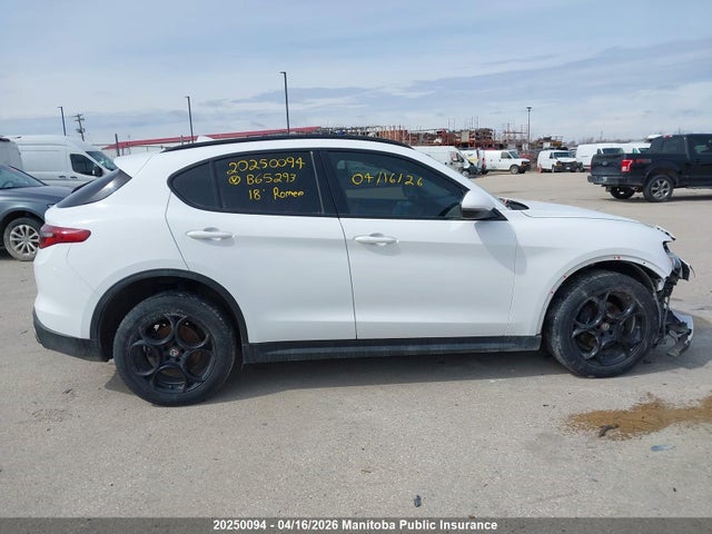 20250094 :رقم المزاد ، ZASFAKPN2J7B65293 vin ، 2018 Alfa Romeo Stelvio مزاد بيع
