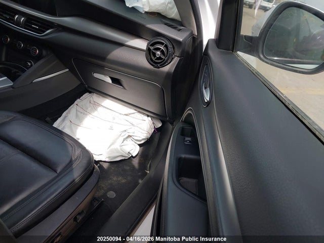 20250094 :رقم المزاد ، ZASFAKPN2J7B65293 vin ، 2018 Alfa Romeo Stelvio مزاد بيع